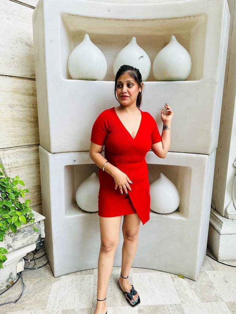 Nainital call girl